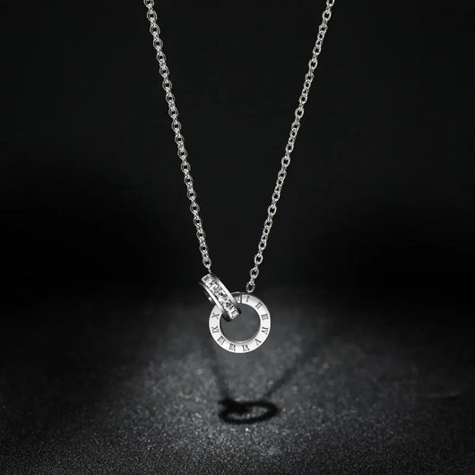 Interlocking Circles Necklace - Silver
